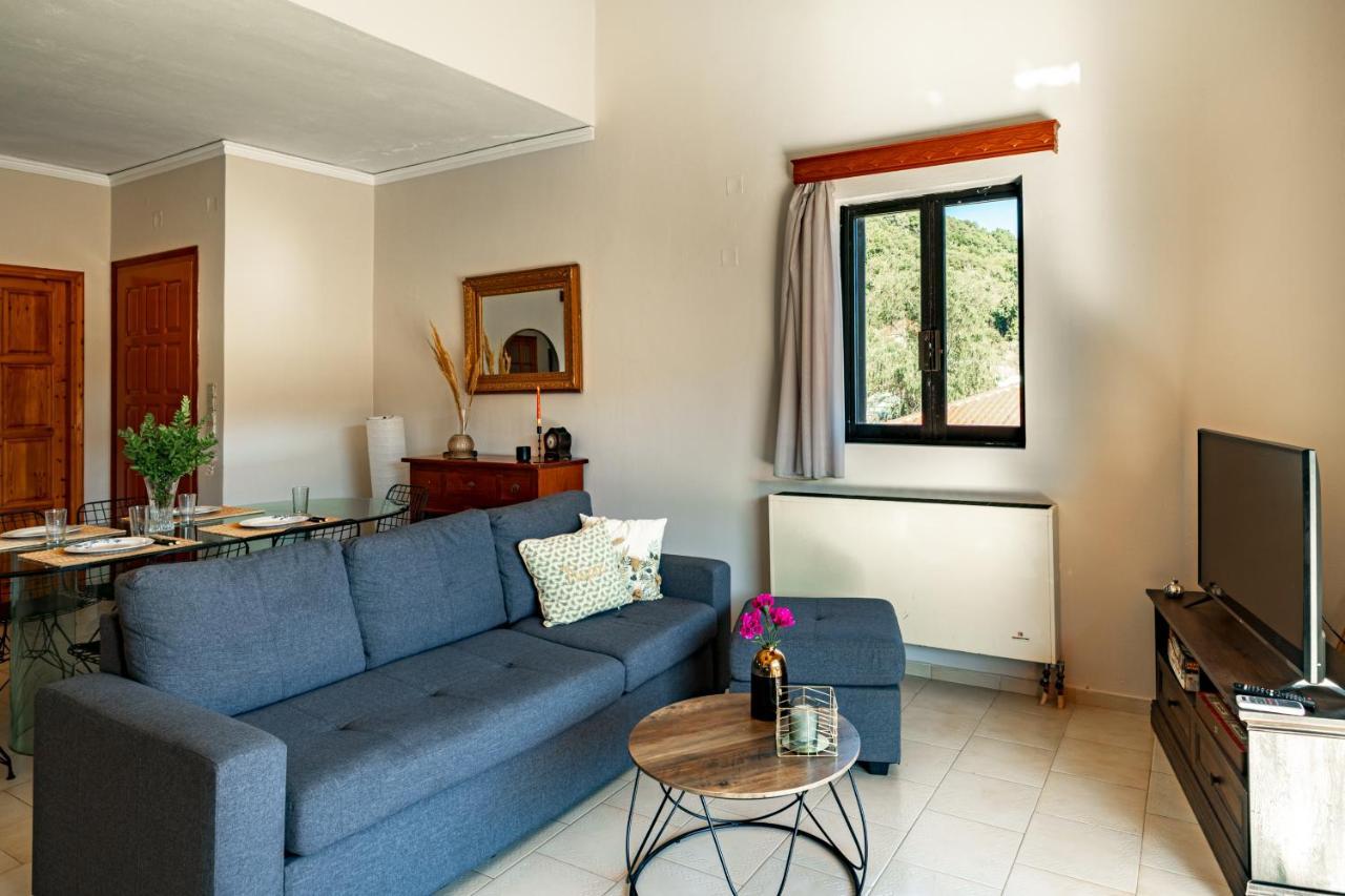 Golden Flower's Apartment Poros  Eksteriør billede