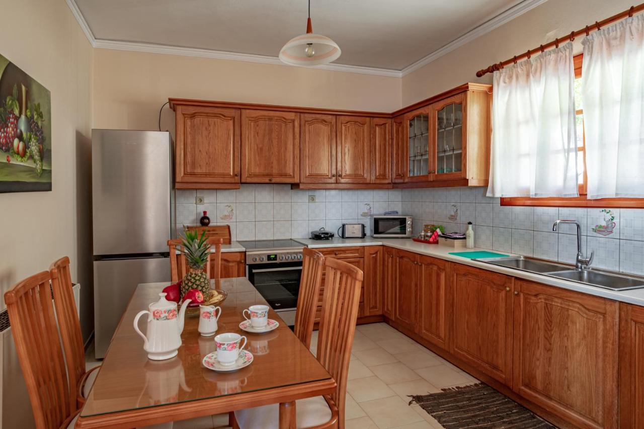 Golden Flower's Apartment Poros  Eksteriør billede