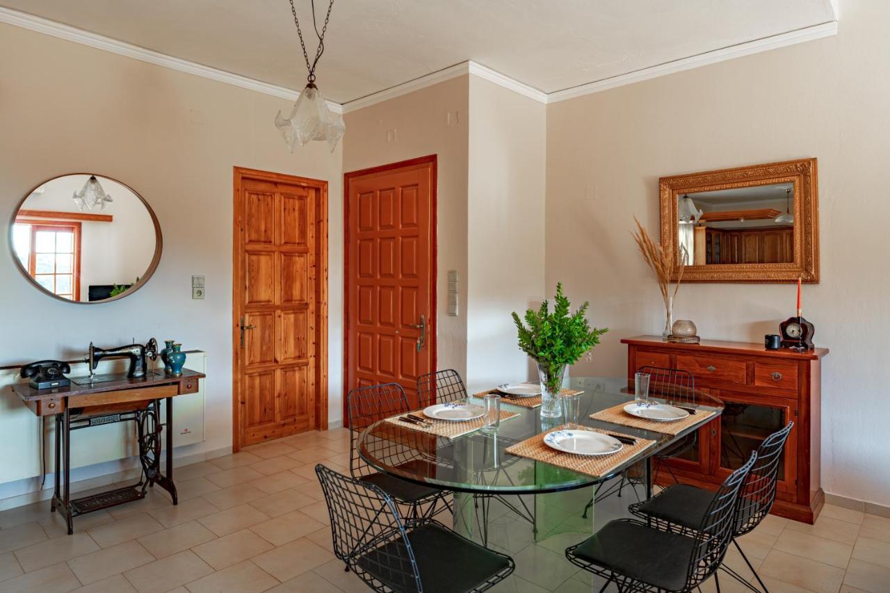 Golden Flower's Apartment Poros  Eksteriør billede